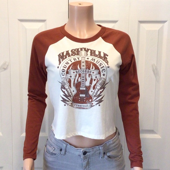 No Comment Tops - No Comment Nashville Country Music Long Sleeve Raglan Crop Top Size Medium